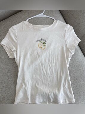 Baby tee with lemon graphic